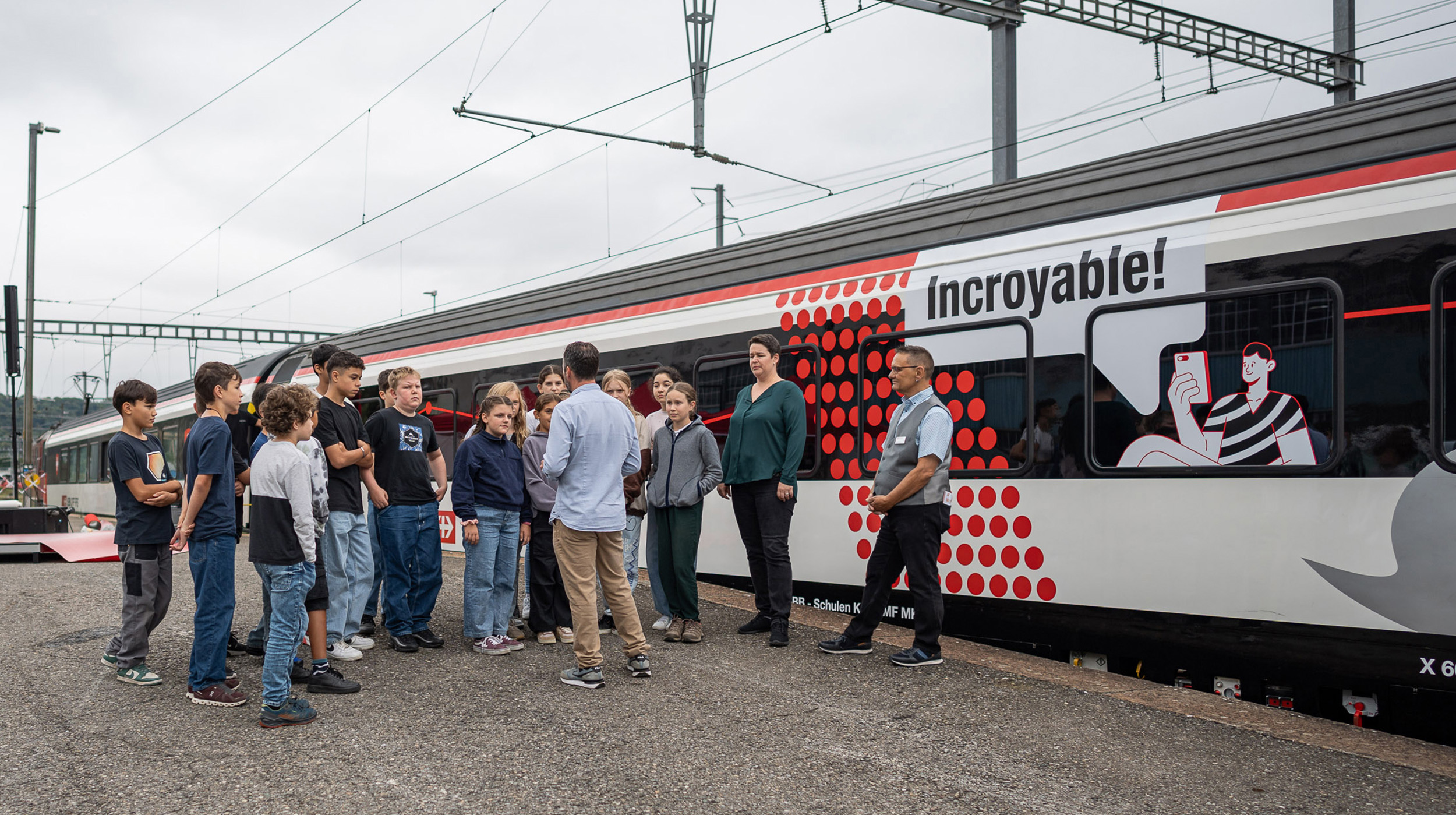 01_hag_sbb_erlebniszug_fakenews_brugg_srg_04597